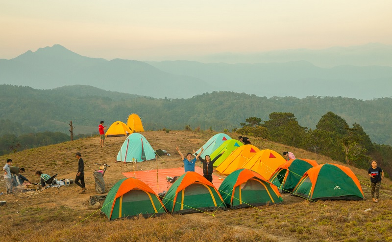 cắm trại tại điểm trekking