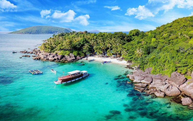 Hòn Nưa – Viên ngọc ẩn ngay dưới chân đèo Cả