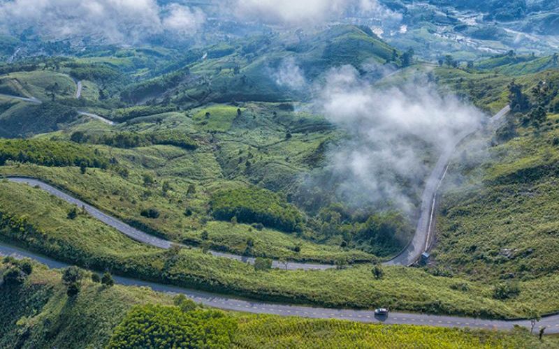 Cắm trại qua đêm trên Đèo Violak – Con đường thơ mộng giữa núi rừng