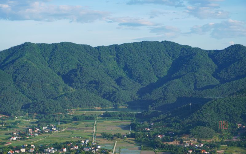 Núi Hàm Lợn