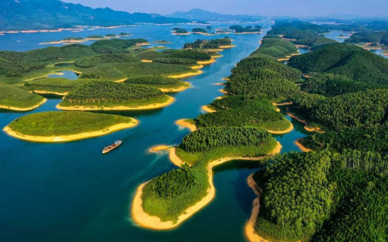 Thành phố Yên Bái – Phong cảnh sông núi hữu tình